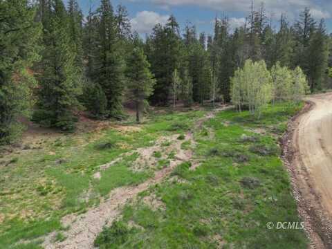 3235 N Spruce Dr, Duck Creek Village, UT 84762