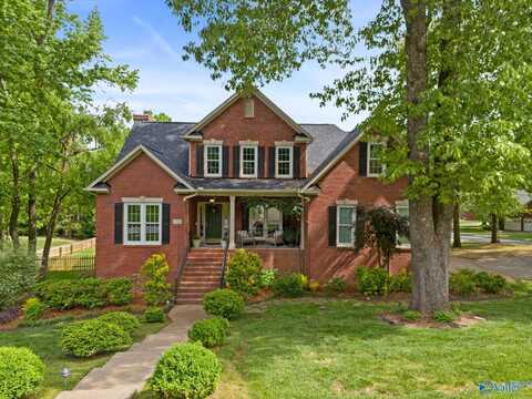 2931 Hampton Cove Way SE, Owens Cross Roads, AL 35763