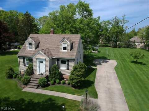 715 Mapleview Drive, Seven Hills, OH 44131