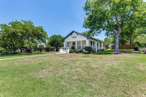 601 Conner Avenue, Fort Worth, TX 76105