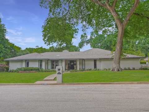 4905 Ranch View Road, Fort Worth, TX 76109