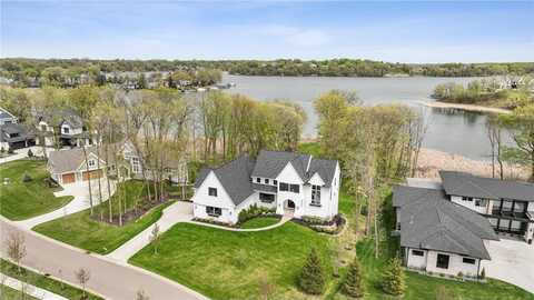 3722 Woodland Cove Parkway, Minnetrista, MN 55331