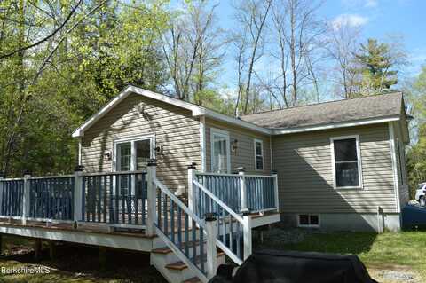 130 South Cove Dr, Becket, MA 01223
