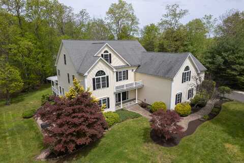5 Chestnut Grove, Guilford, CT 06437