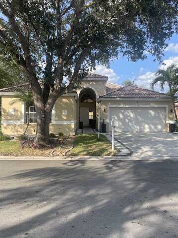 289 NW 116th Ln, Coral Springs, FL 33071