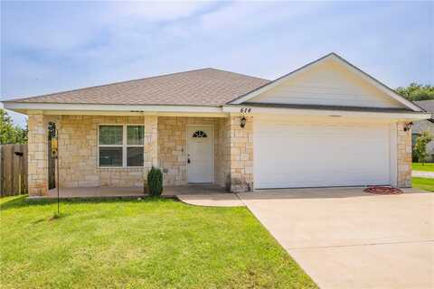 614 Powers Circle, Lacy Lakeview, TX 76705