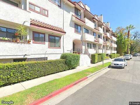 Coldwater Canyon Ave, Studio City, CA 91604