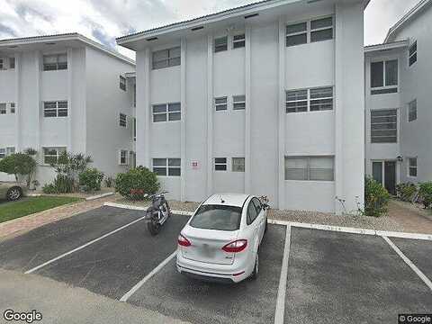Hibiscus Ave, Lauderdale By The Sea, FL 33308