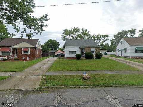 Bowling Green, MAPLE HEIGHTS, OH 44137