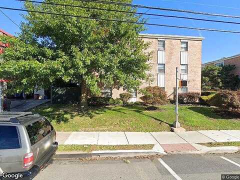 W Chester Pike Apt B4, UPPER DARBY, PA 19082