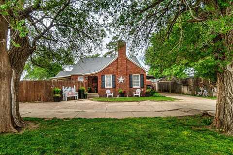 401 Jones Street, Dimmitt, TX 79027