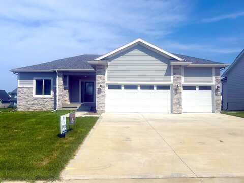 2394 SE 5th Street, West Des Moines, IA 50265