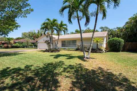 8301 NW 36th Ct, Coral Springs, FL 33065