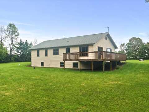 4444 Clover Rd, Manitowoc, WI 54220