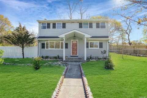 863 Taylor Avenue, East Patchogue, NY 11772