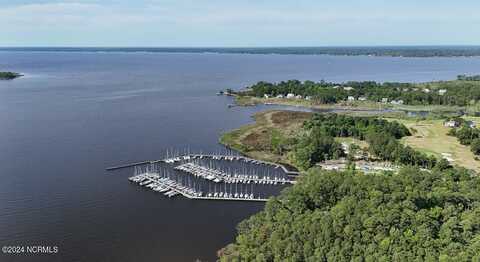 1011 Harbour Pointe Drive, New Bern, NC 28560