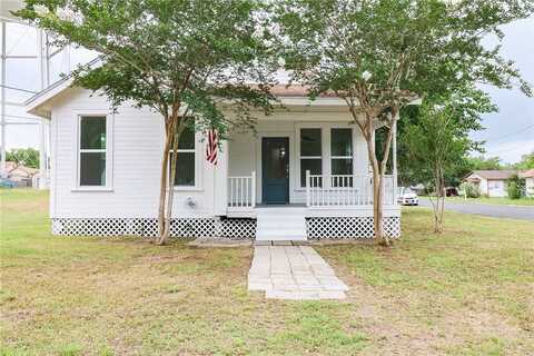 311 W Huntington Street, Beeville, TX 78102