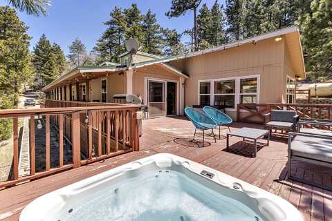 52950 Fernland Drive, Idyllwild, CA 92549