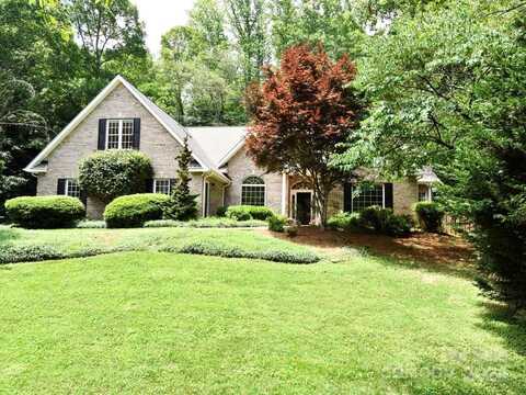 741 N Sunlight Ridge Court, Hendersonville, NC 28792