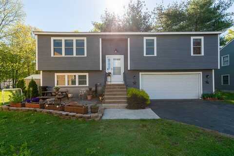 14 Cottage St, Pepperell, MA 01463