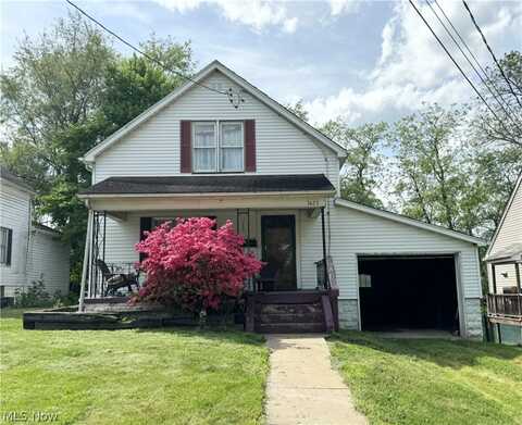 3623 COLLINS Way, Weirton, WV 26062