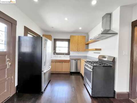 518 E 18Th St, Oakland, CA 94606