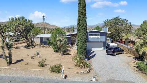 8024 Palm Avenue, Yucca Valley, CA 92284