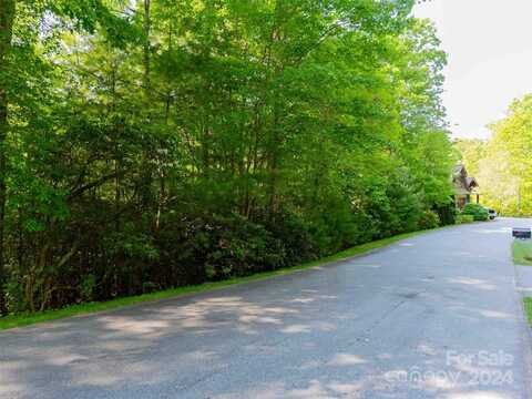 708 Blackgum Court, Hendersonville, NC 28739