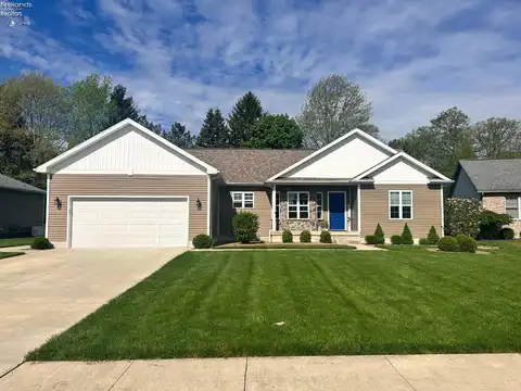 104 Whitney Drive, Fremont, OH 43420