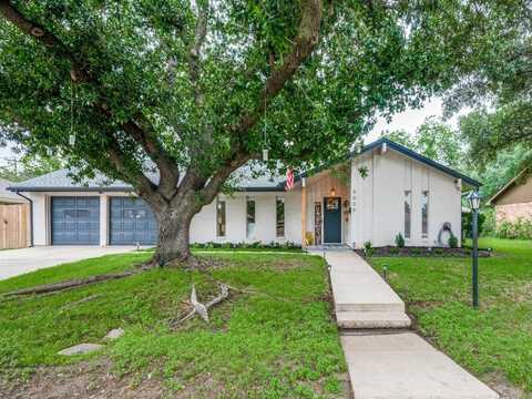 5009 South Drive, Fort Worth, TX 76132