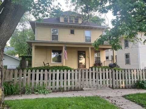 234 South 4th Street, Monmouth, IL 61462