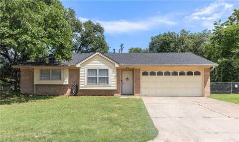 2801 Burr Oaks, Bryan, TX 77802