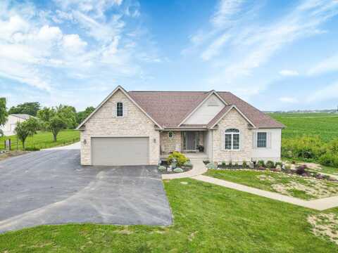 1225 Amanda Northern Road NW, Canal Winchester, OH 43110