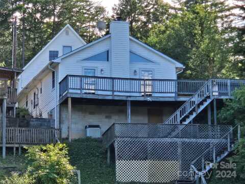 138 Strand Road, Badin Lake, NC 28127