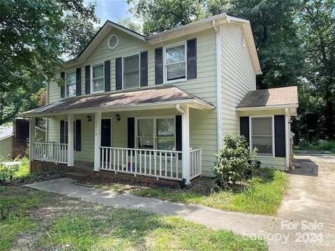 2819 Royal Ridge Lane, Charlotte, NC 28212