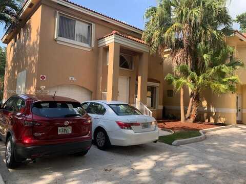 11247 Lakeview Dr, Coral Springs, FL 33071
