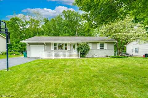 4723 S Warwick Drive, Canfield, OH 44406