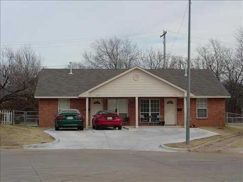 834 Russell Circle, Norman, OK 73071