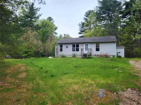 707 Gibson Hill Road, Coventry, RI 02827