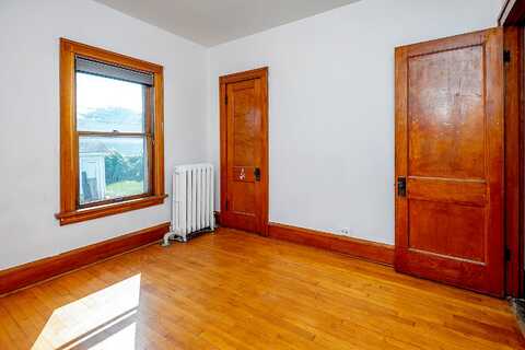 29Th, MILWAUKEE, WI 53215
