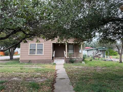 530 W Yoakum Avenue, Kingsville, TX 78363