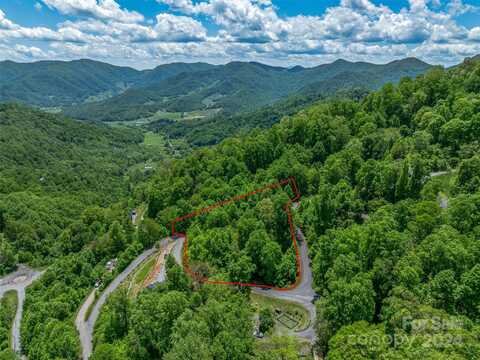 397 Freemont Drive, Leicester, NC 28748