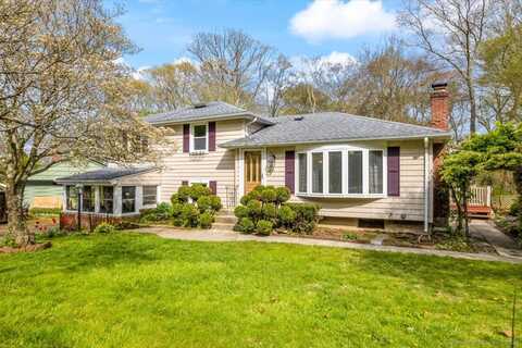 60 Bel Aire Drive, Groton, CT 06355