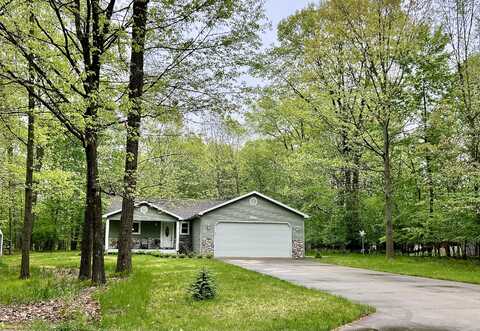 9603 Clubhouse Drive W, Canadian Lakes, MI 49346