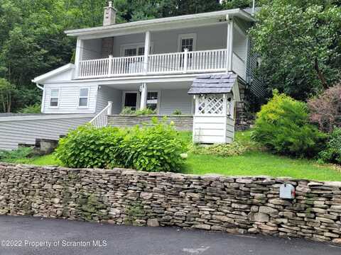 103 Willow Street, Moscow, PA 18444