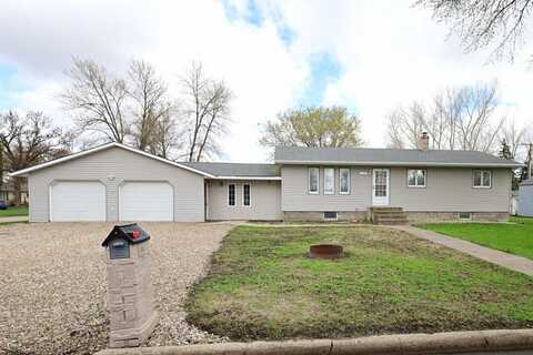 104 6th Ave, St Thomas, ND 58276