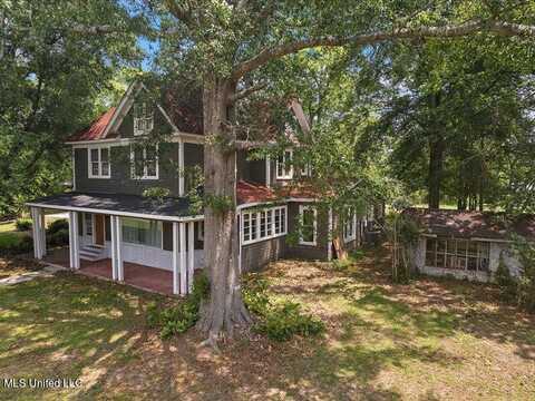 221 Magnolia Drive, Raleigh, MS 39153