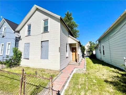 3293 W 23rd Place, Cleveland, OH 44109