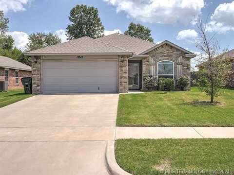 13343 N 136th East Avenue, Collinsville, OK 74021