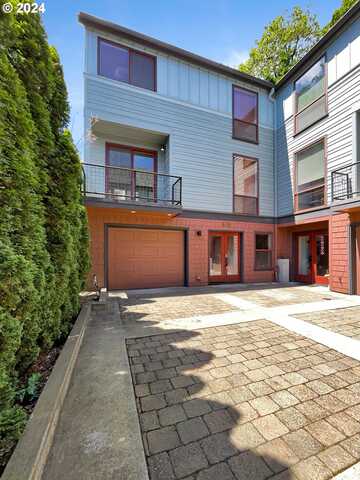 5053 SW VIEW POINT TER, Portland, OR 97239